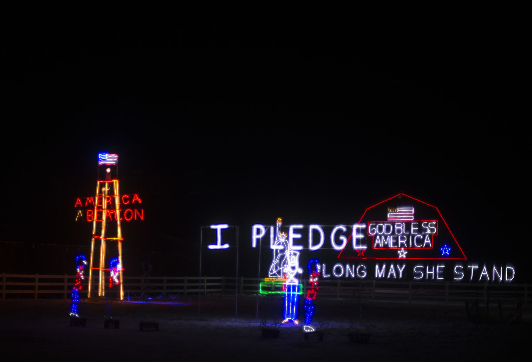 Holiday light displays